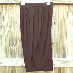 Black Midi Length Skirt 💕